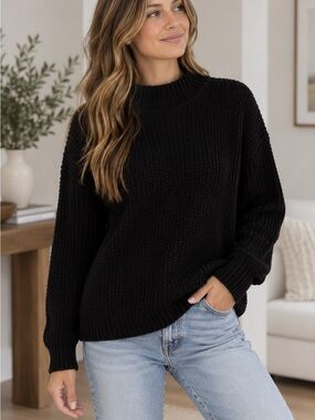 Saodimallsu Black Chunky Knit Sweater NWT